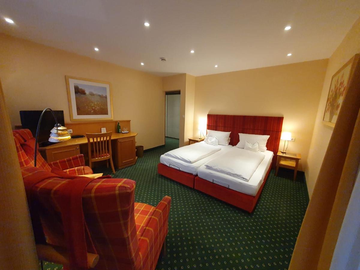Landhotel Der Schwallenhof Bad Driburg Zewnętrze zdjęcie