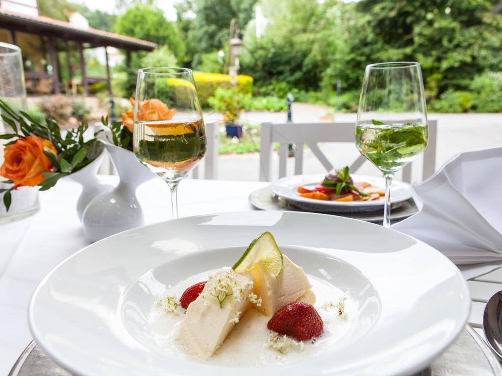 Landhotel Der Schwallenhof Bad Driburg Zewnętrze zdjęcie